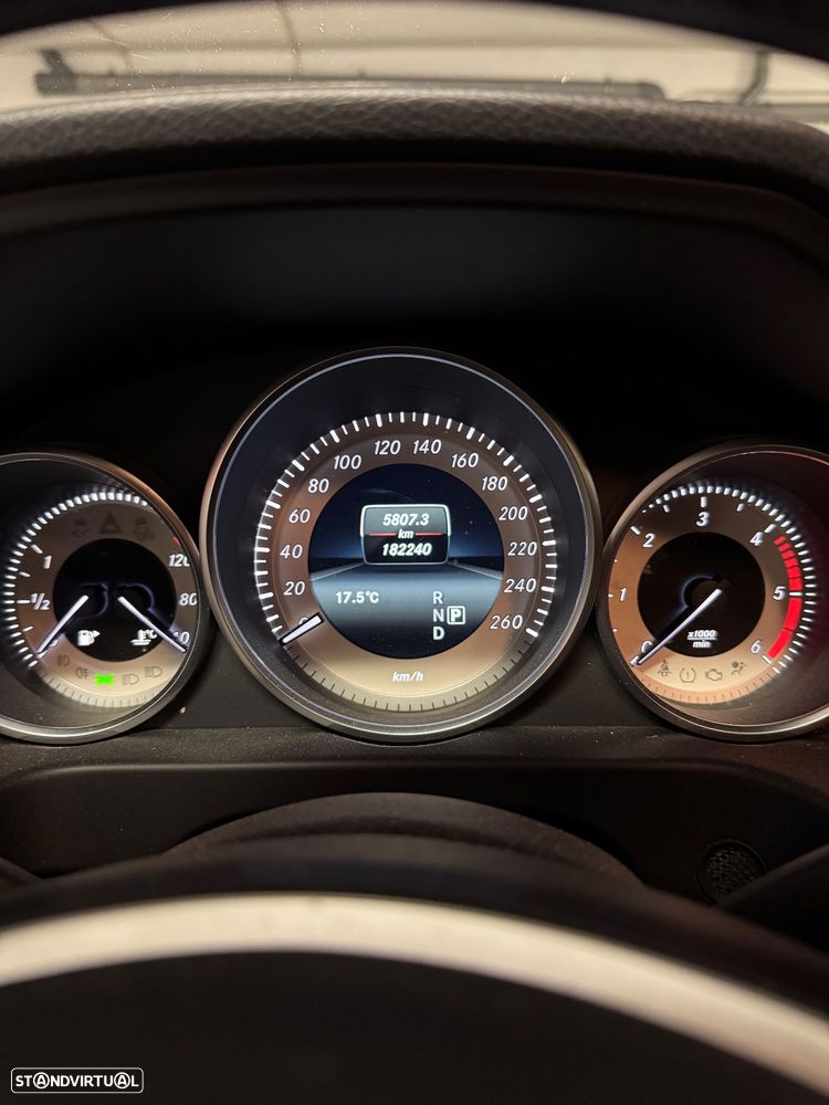 Mercedes-Benz E 220 BlueTEC Avantgarde Auto. - 3