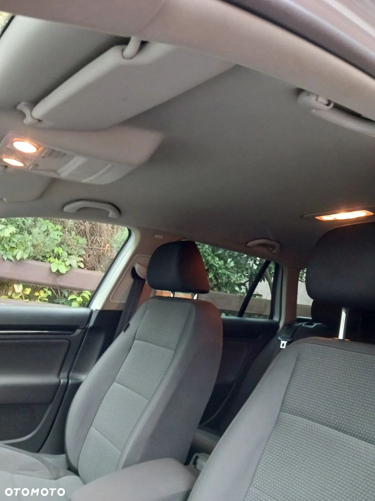 Volkswagen Golf VI 1.6 TDI Comfortline - 11