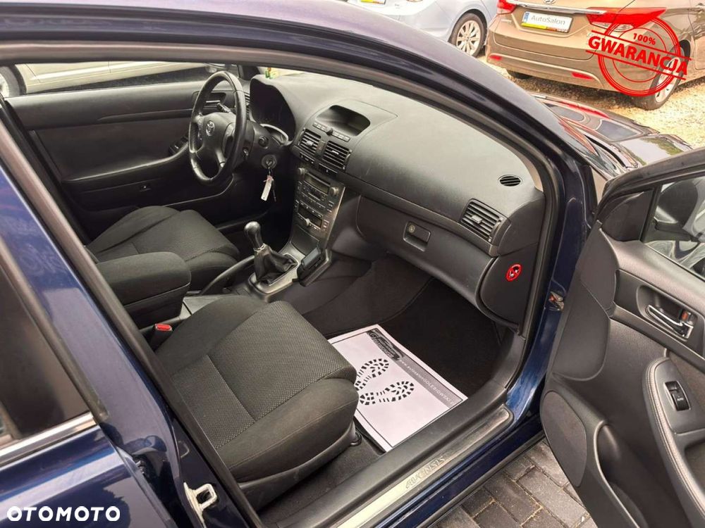Toyota Avensis - 21