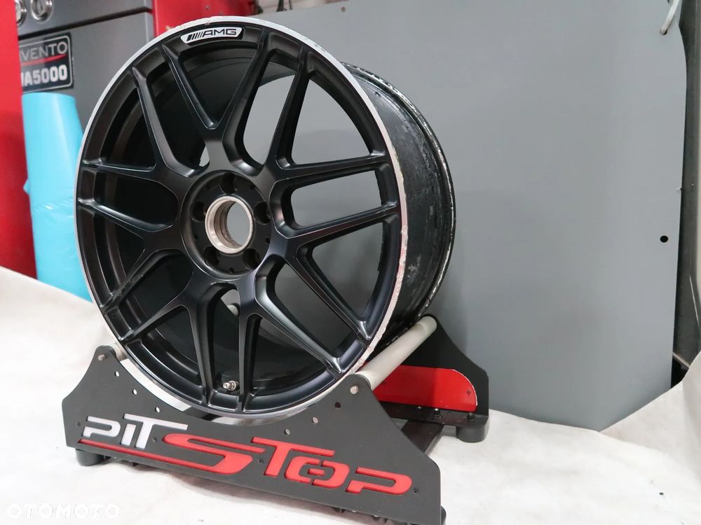 W033 Felga Mercedes A1774012400 9x19et52 - 4