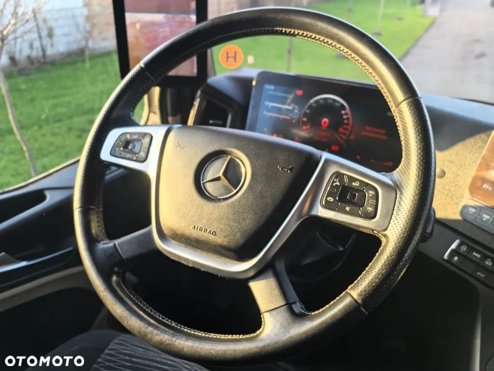 Mercedes-Benz Actros 1845 LS * GigaSpace * Bi-Xenon * MirrorCam * Klima postojowa * Zbiorniki 1250l * - 26