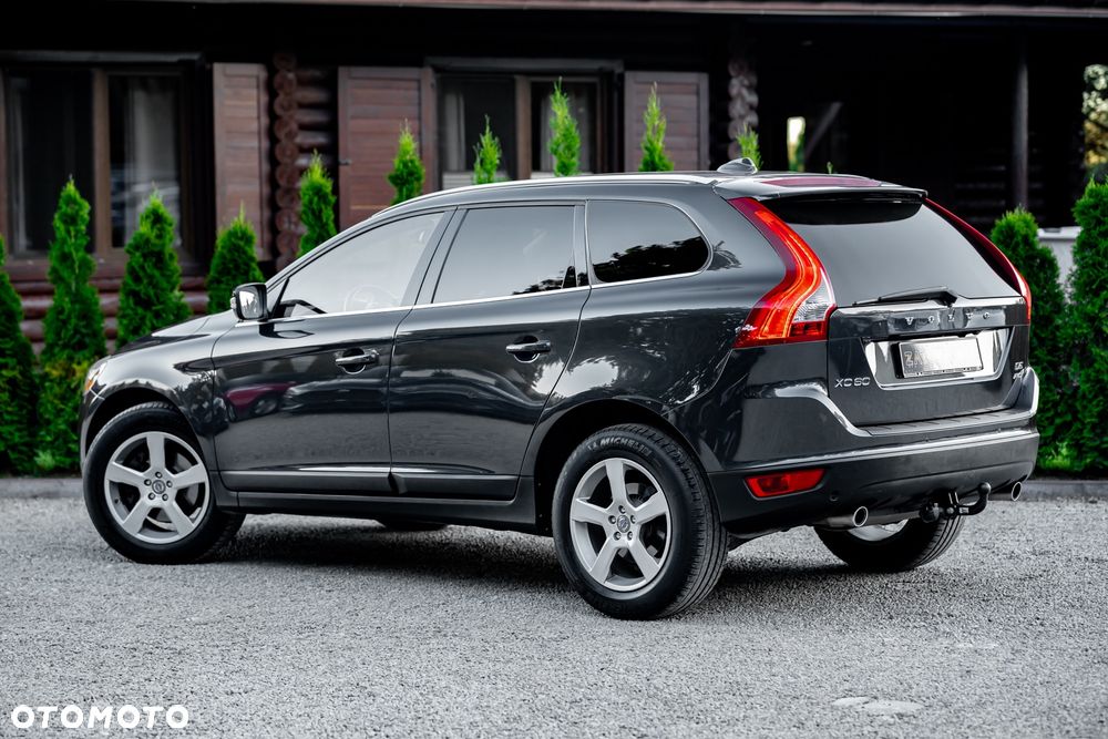 Volvo XC 60 D5 AWD Summum - 10