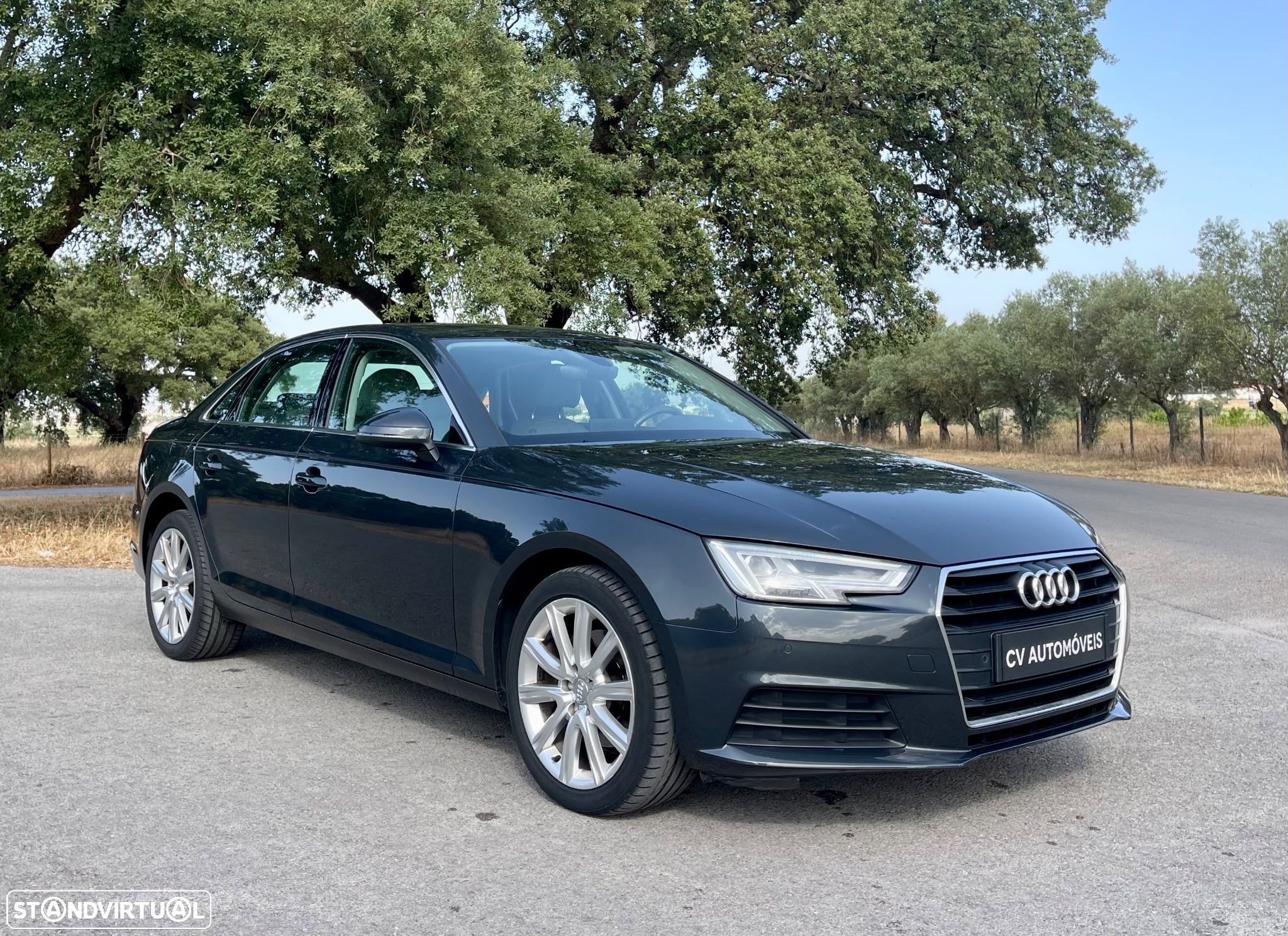 Audi A4 30 TDI S tronic design - 4
