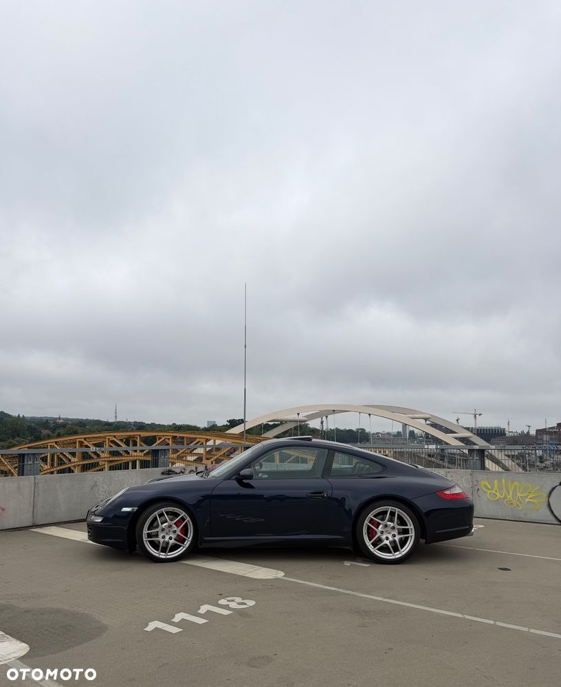Porsche 911 Carrera S - 4