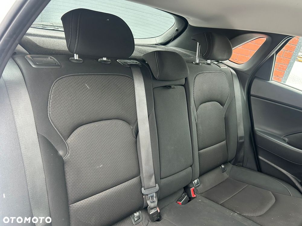 Hyundai i30 1.6 CRDI Passion - 15