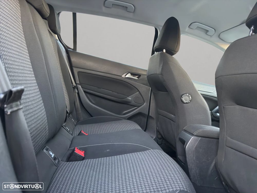 Peugeot 308 1.6 BlueHDi Style J17 - 19