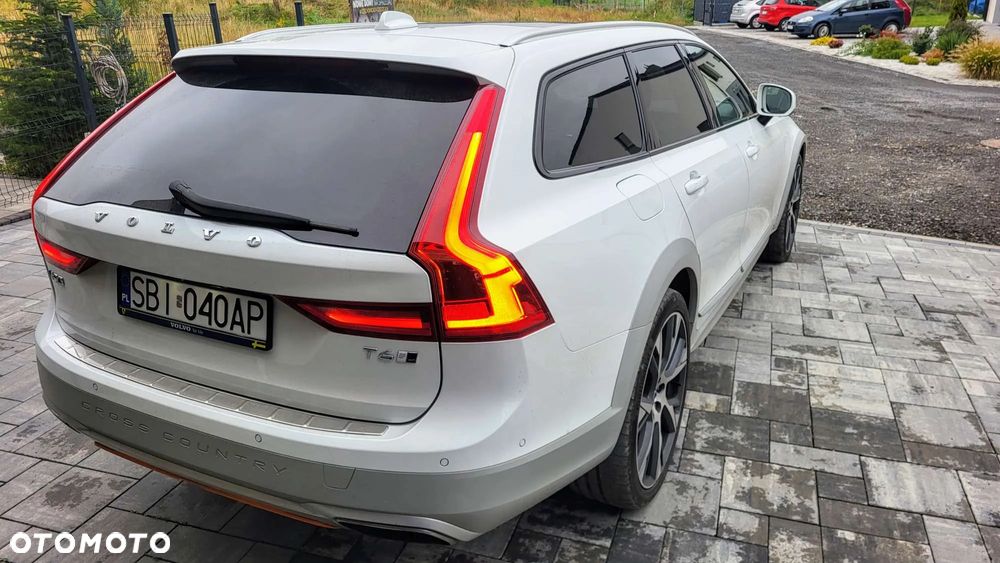 Volvo V90 Cross Country T6 AWD Ocean Race - 21