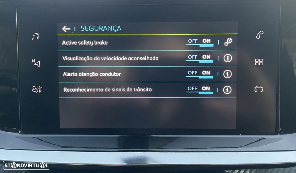 Peugeot e-2008 50 kWh Active Pack - 42