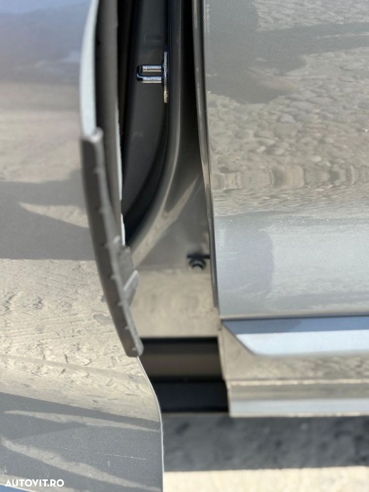 Ford Kuga 2.5 Duratec FWD PHEV ST-Line X - 21