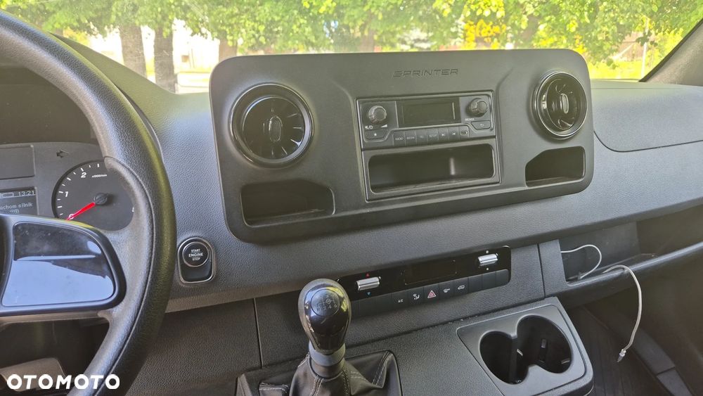 Mercedes-Benz SPRINTER - 6