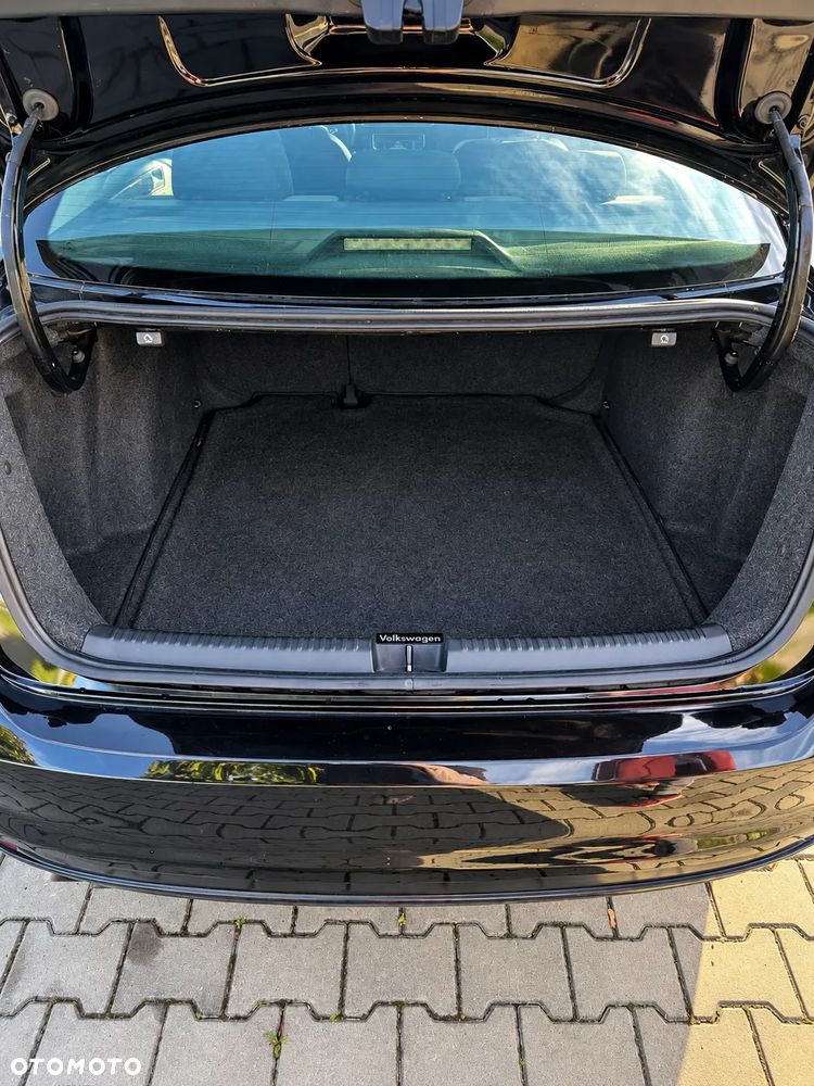Volkswagen Jetta - 15