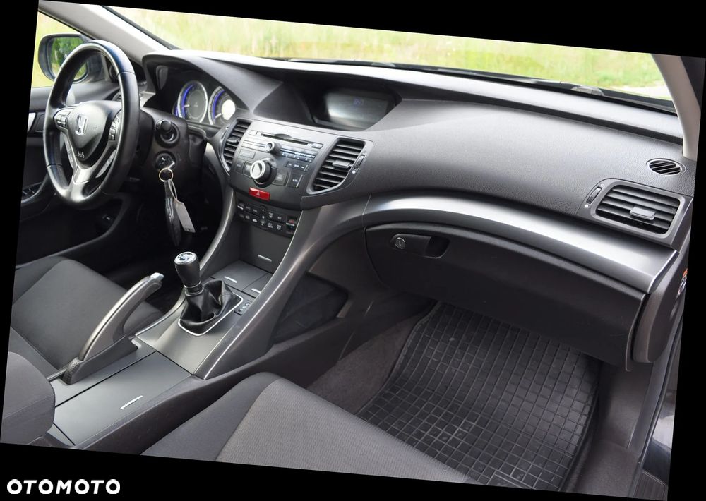 Honda Accord 2.0 Elegance 50 Jahre Edition - 21