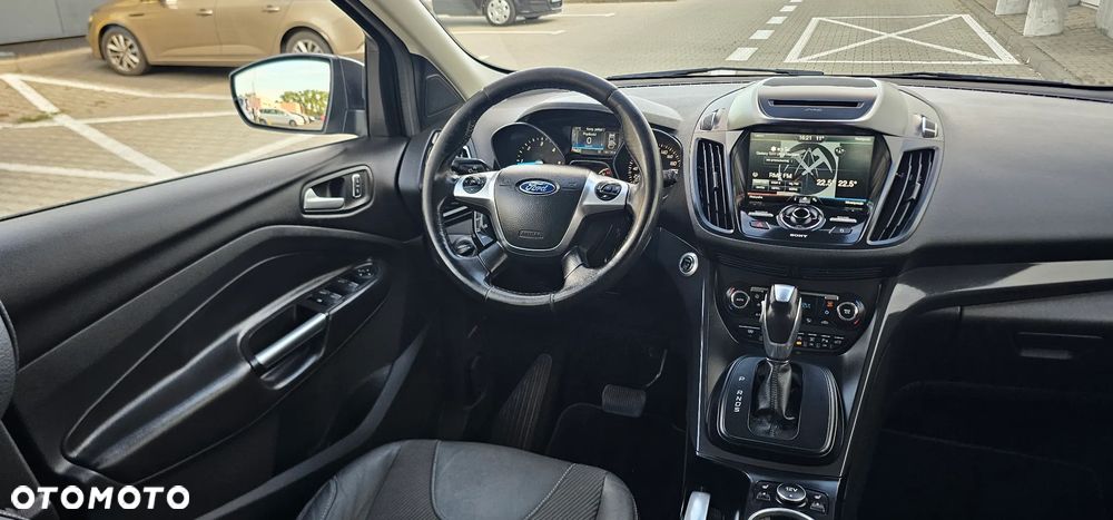 Ford Kuga - 10