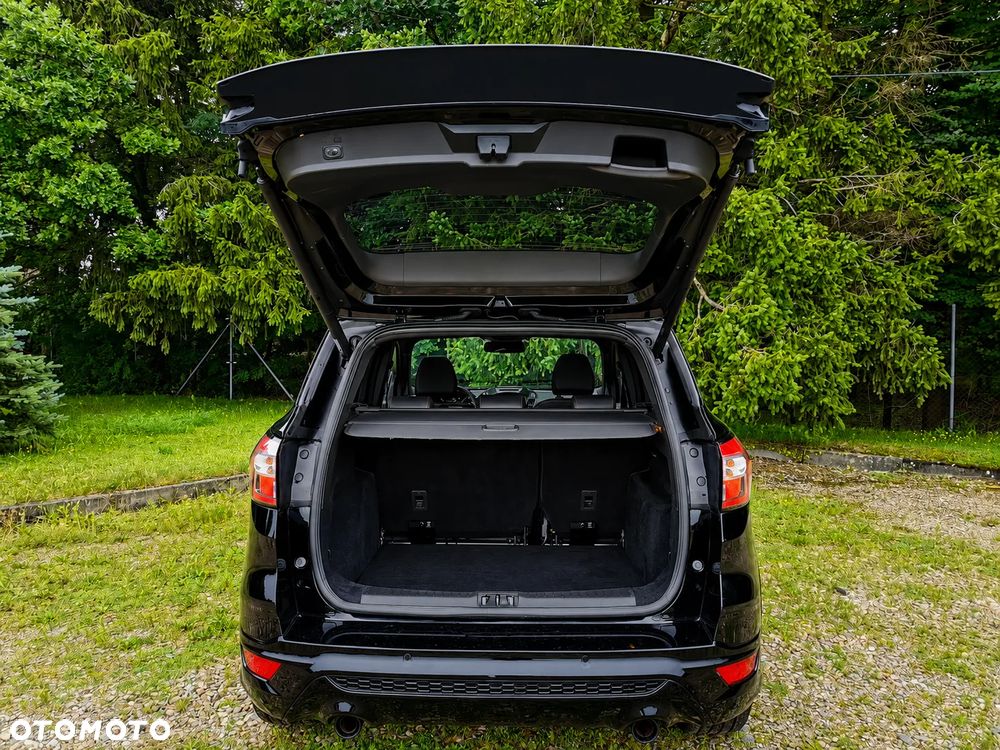 Ford Kuga 1.5 EcoBoost 2x4 ST-Line - 12