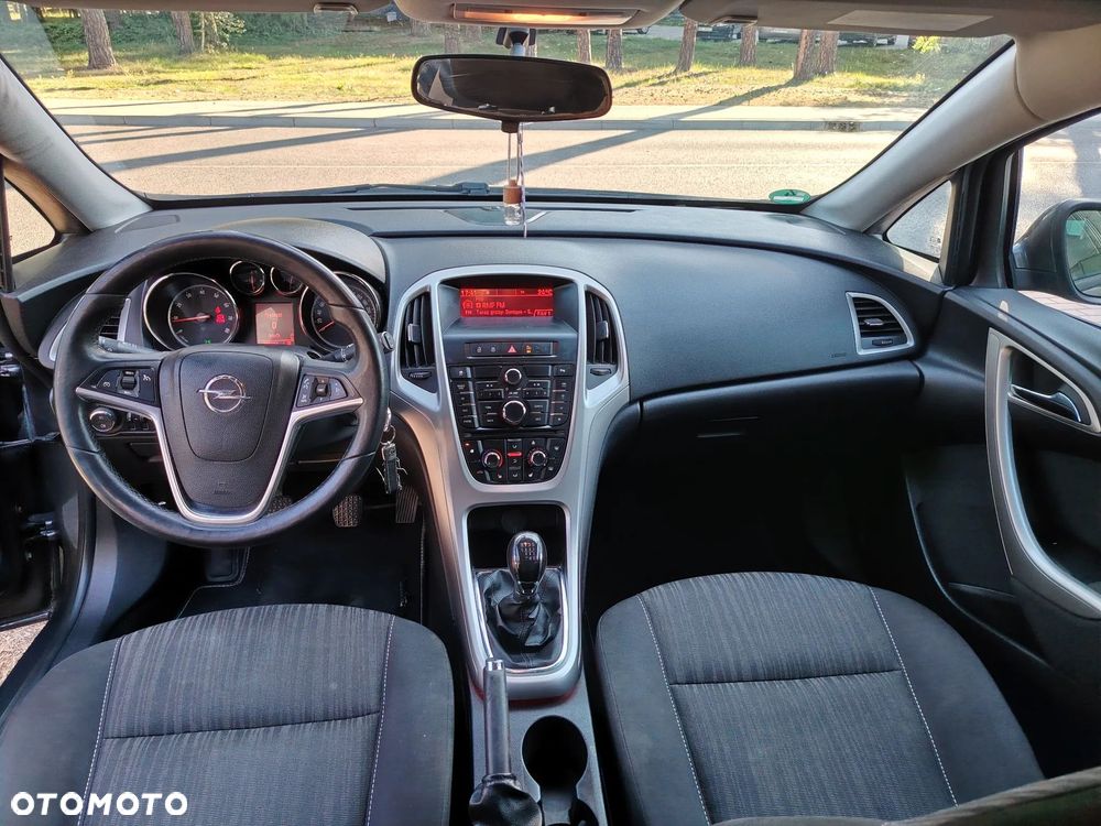 Opel Astra 1.4 Turbo - 9