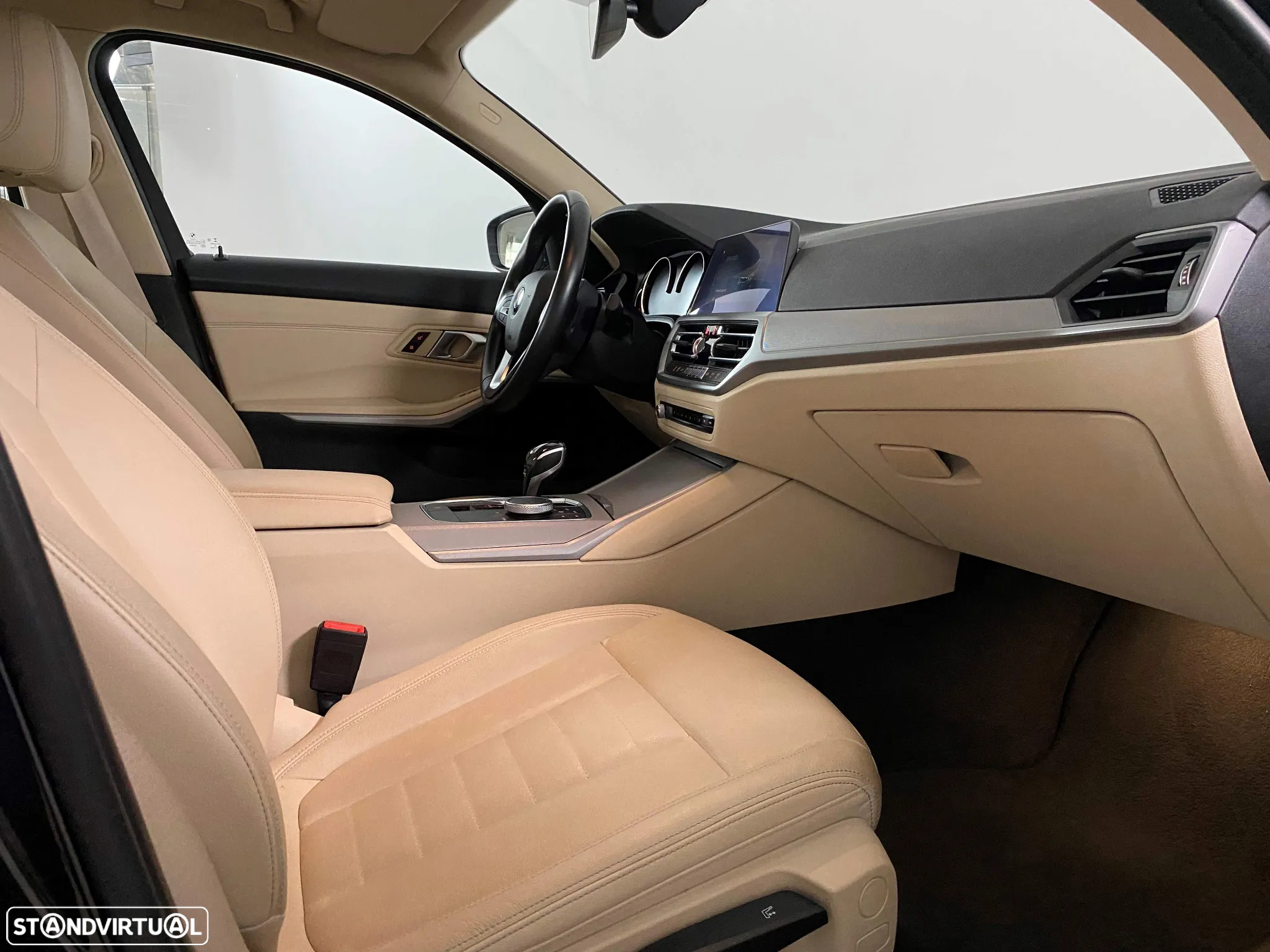BMW 320 d Auto - 2