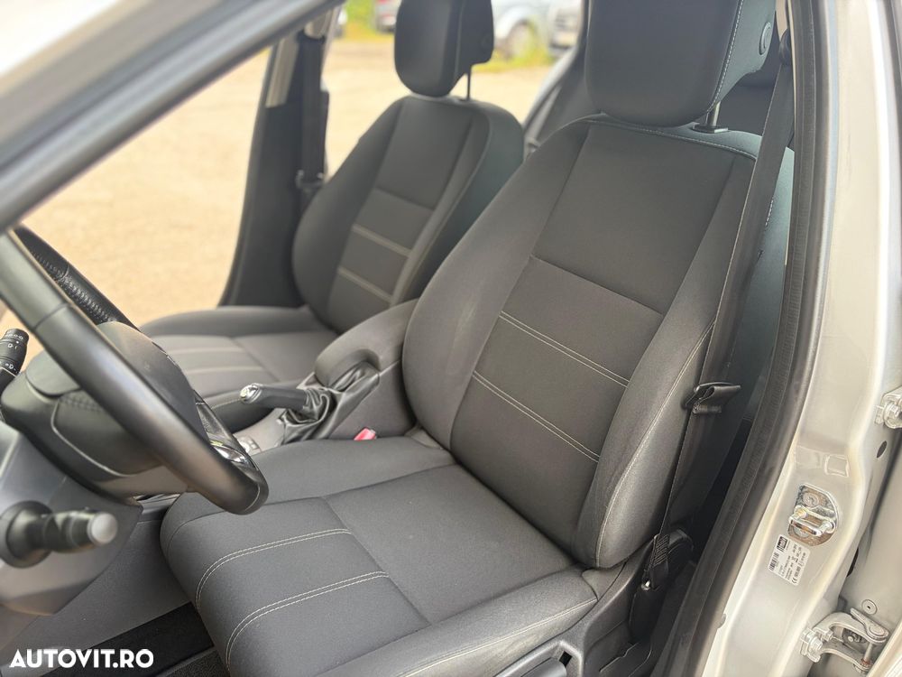 Renault Megane dCi 110 FAP LIMITED - 9
