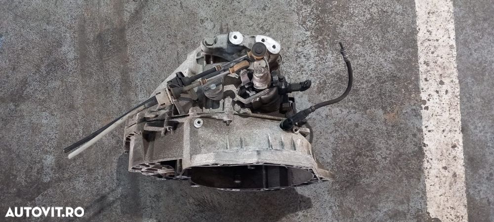 CUTIE VITEZE MANUALA 1.6 D OPEL ZAFIRA C  6TR. - 2