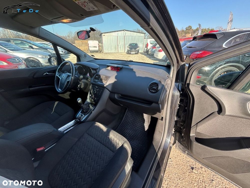 Opel Meriva 1.4 T Design Edition S&S - 23