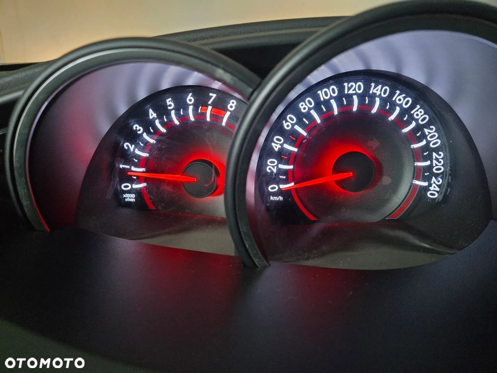 Toyota Verso 1.8 5-Sitzer Life - 9