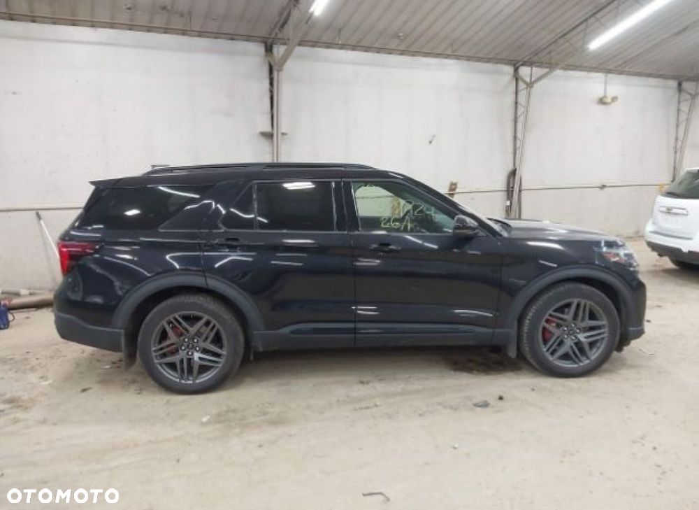 Ford Explorer - 8