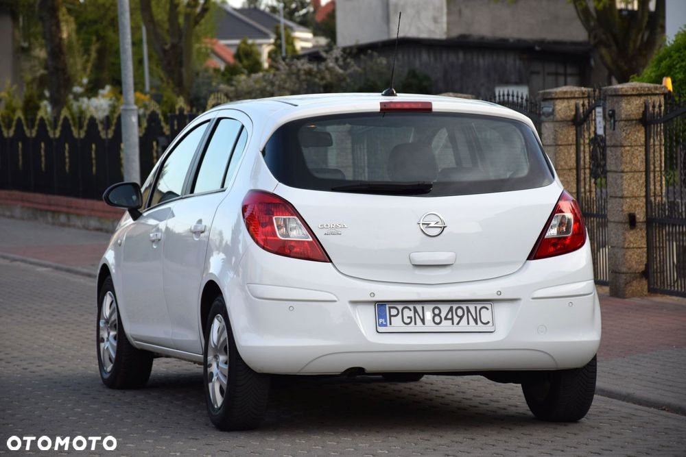 Opel Corsa 1.4 16V Edition - 7