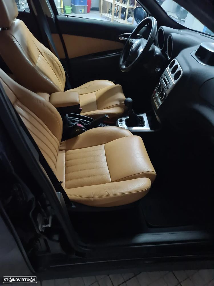 Alfa Romeo 156 Sportwagon 1.9 JTD - 4