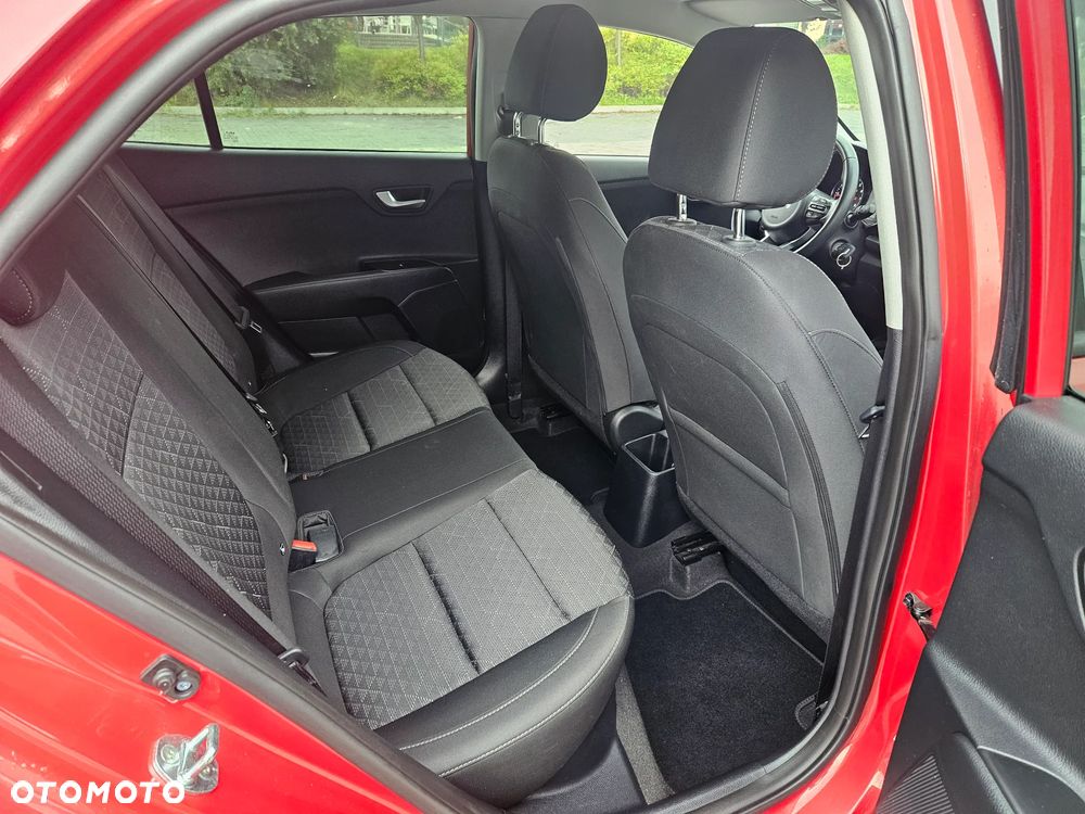 Kia Rio 1.2 L Business Line - 30