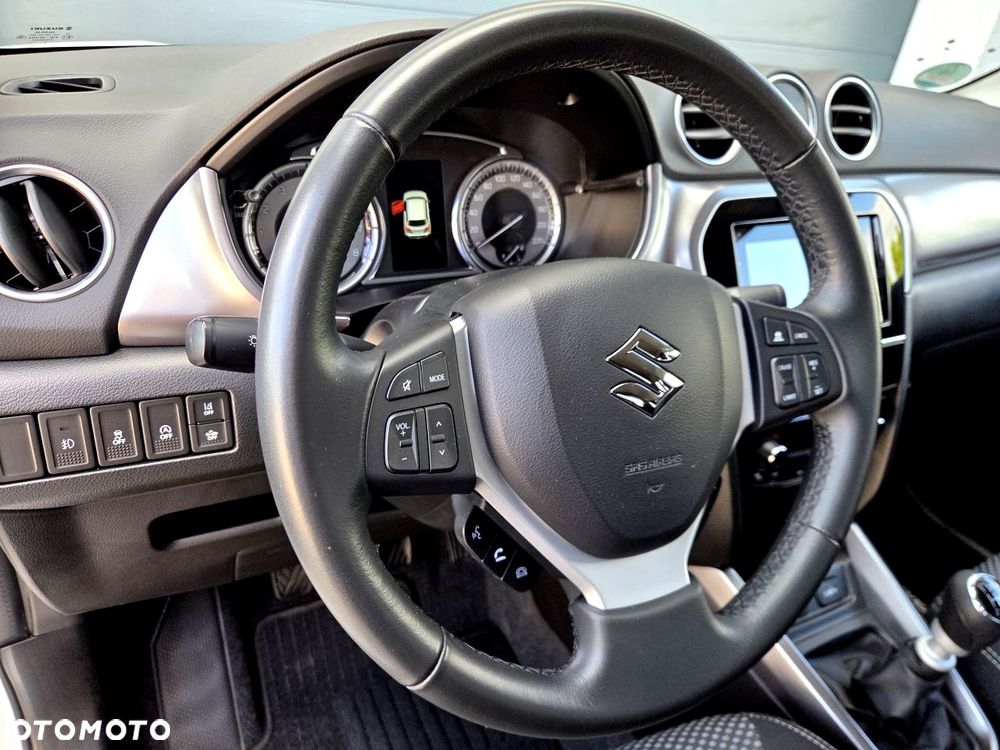 Suzuki Vitara - 24