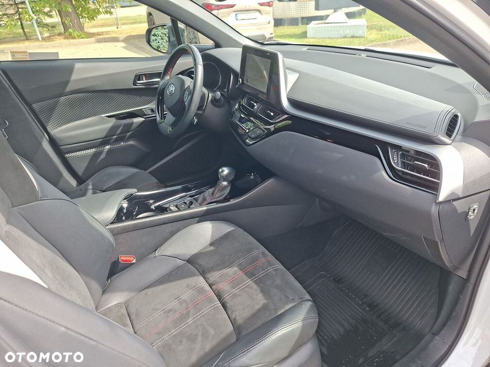 Toyota C-HR 2.0 Hybrid GR Sport - 17