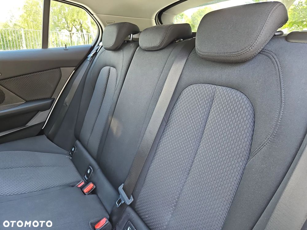BMW Seria 1 118i Advantage - 17