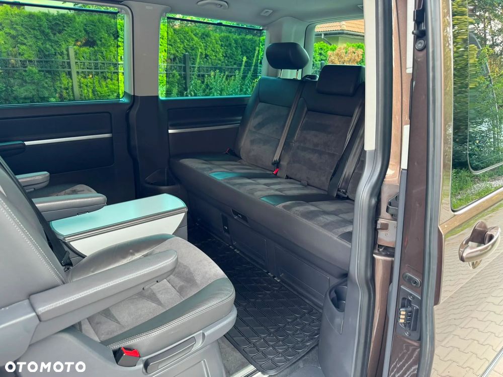 Volkswagen Multivan - 26