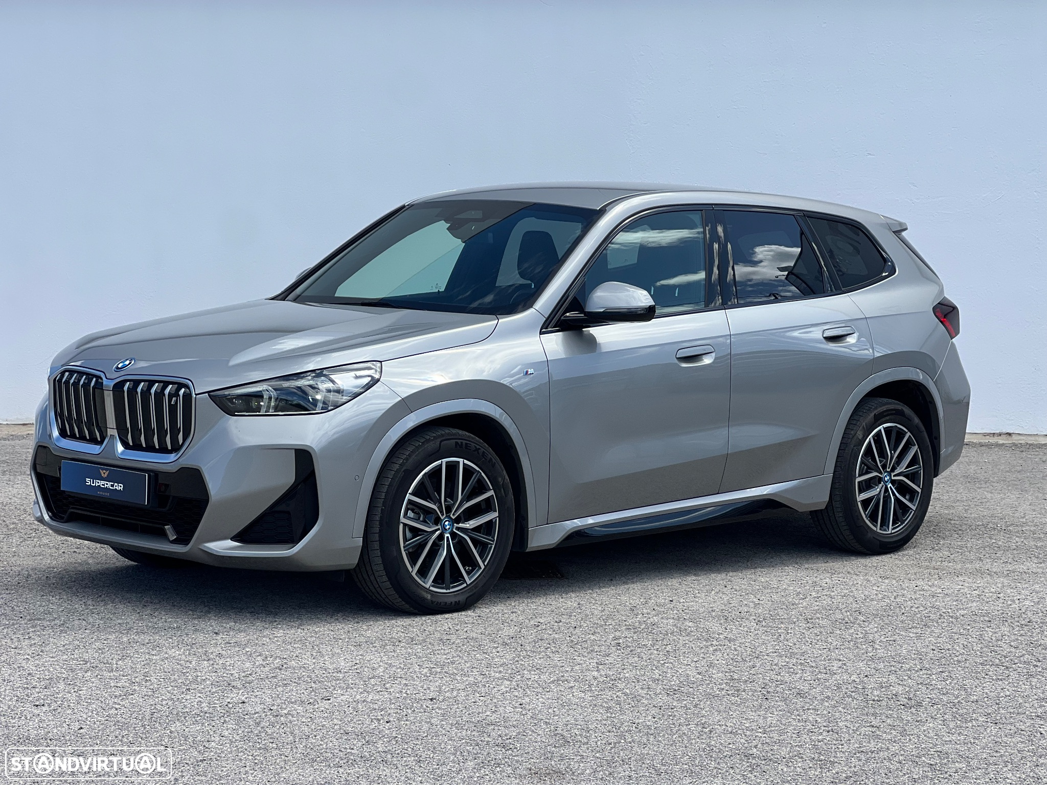 BMW iX1 xDrive30 M Sport Pack - 2