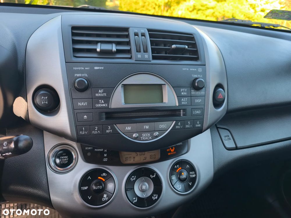 Toyota RAV4 2.2 D-CAT X Platinium NAVI - 22