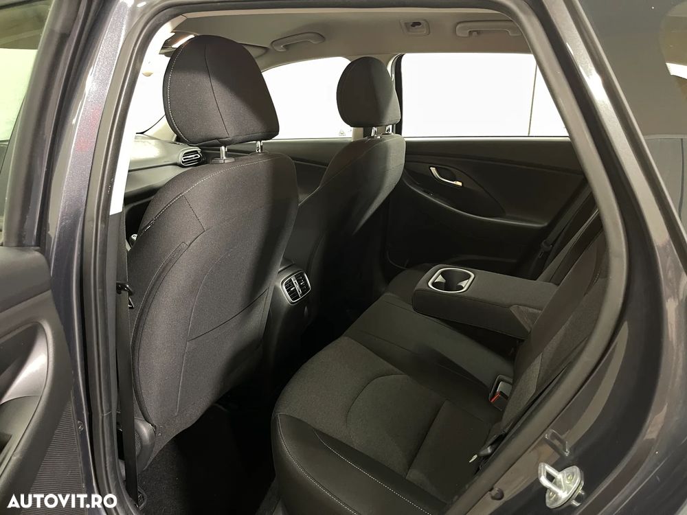 Hyundai i30 1.6 CRDI Select - 12