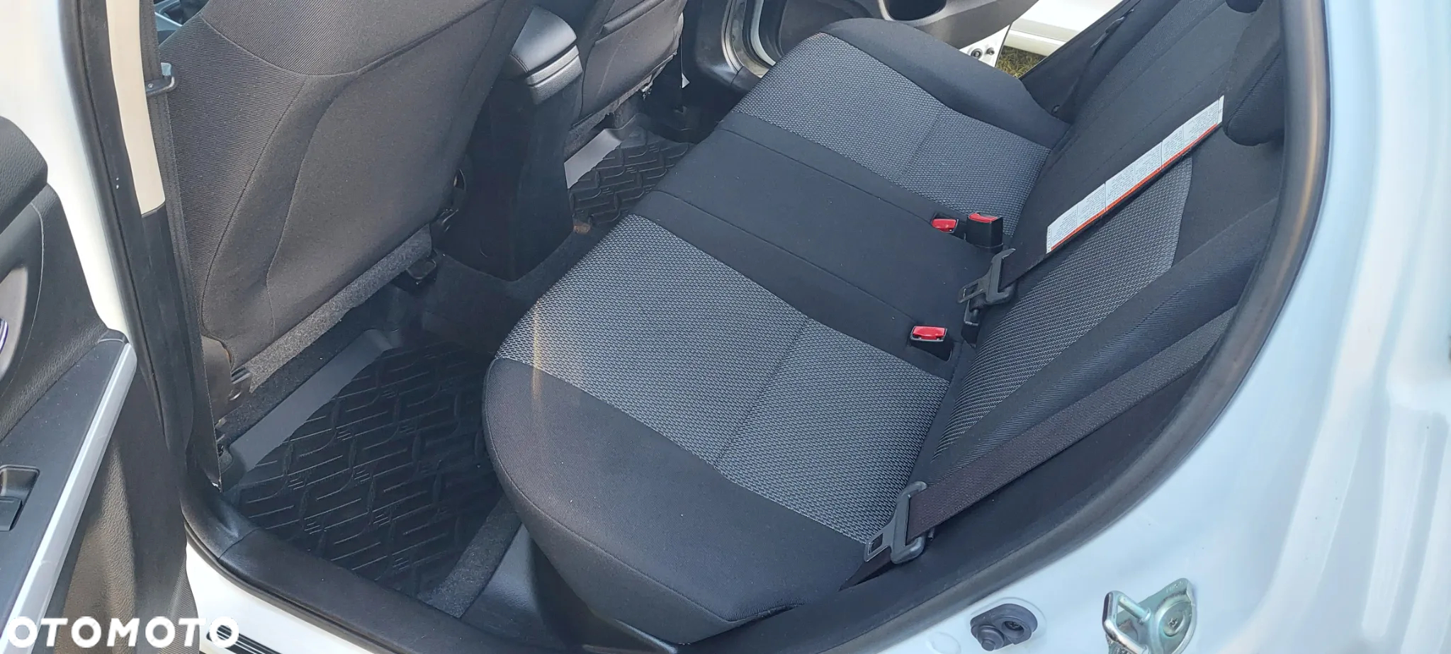 Suzuki SX4 S-Cross 1.6 Comfort - 12
