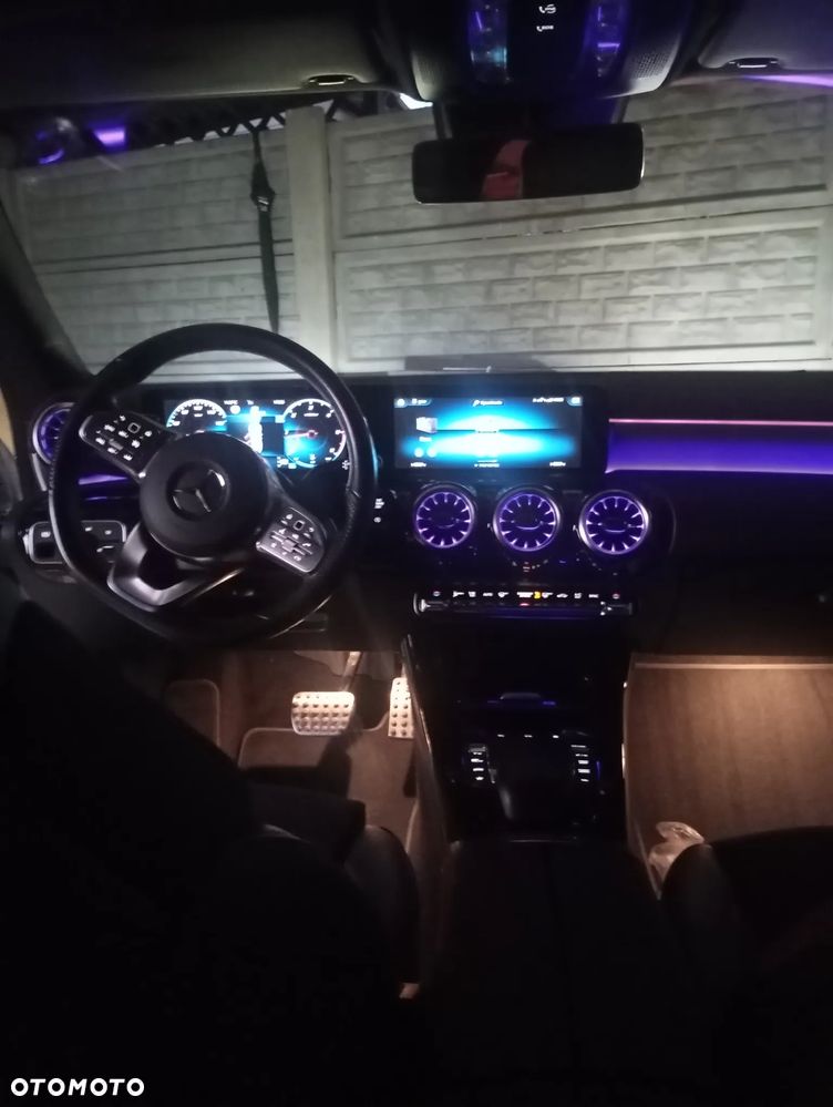 Mercedes-Benz CLA 180 d AMG Line 8G-DCT - 13