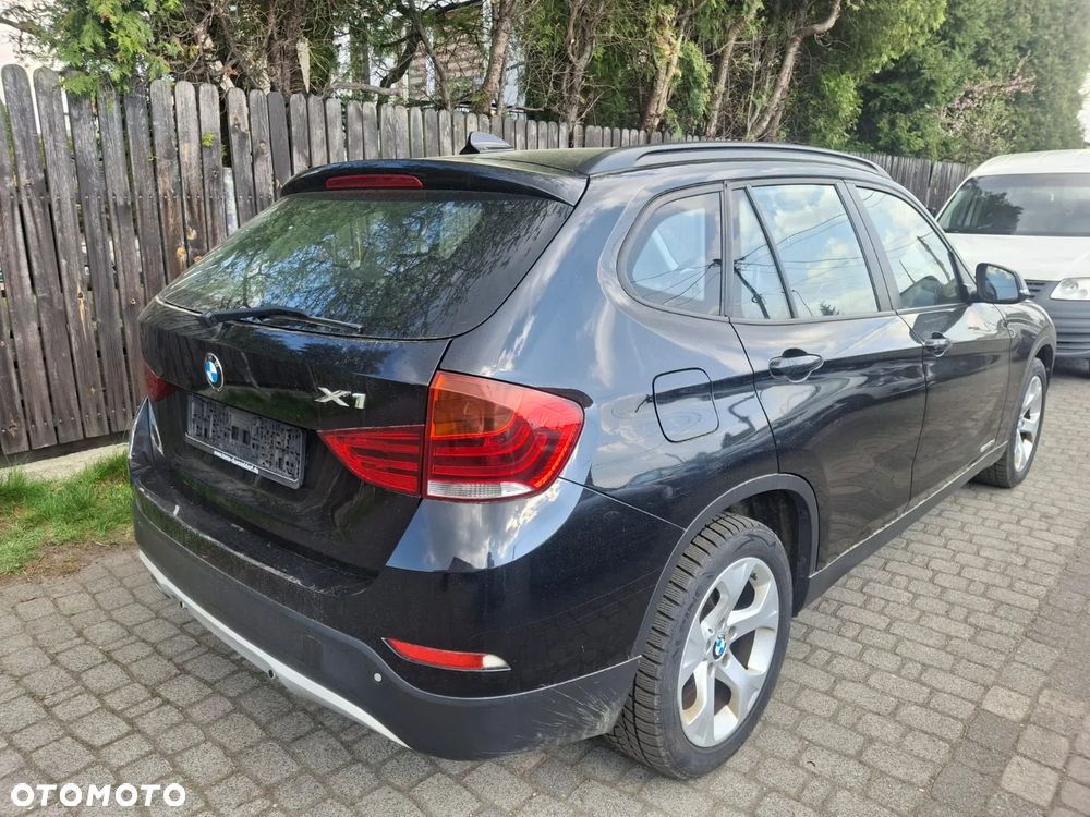 BMW X1 sDrive20d Sport Line - 6