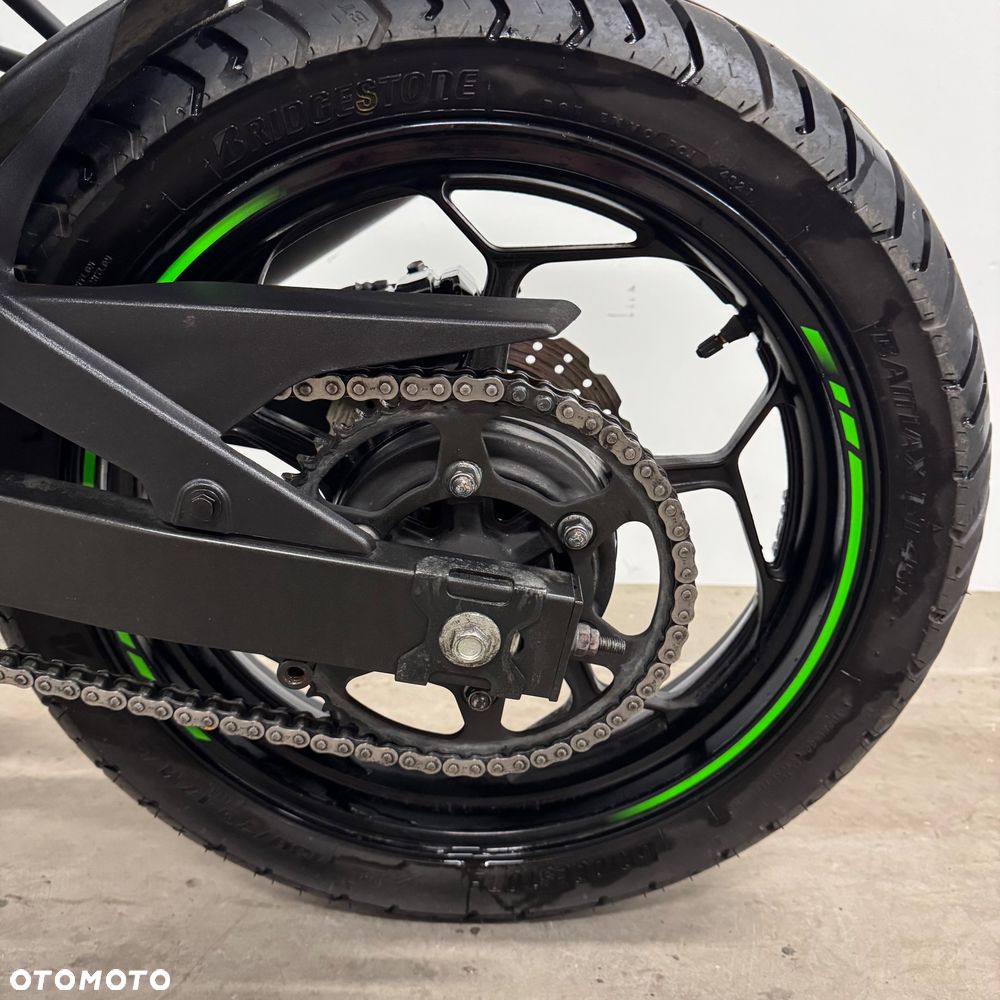 Kawasaki Ninja - 23
