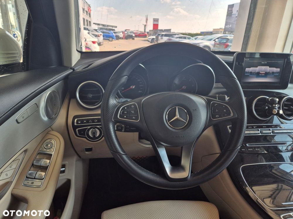 Mercedes-Benz GLC - 14