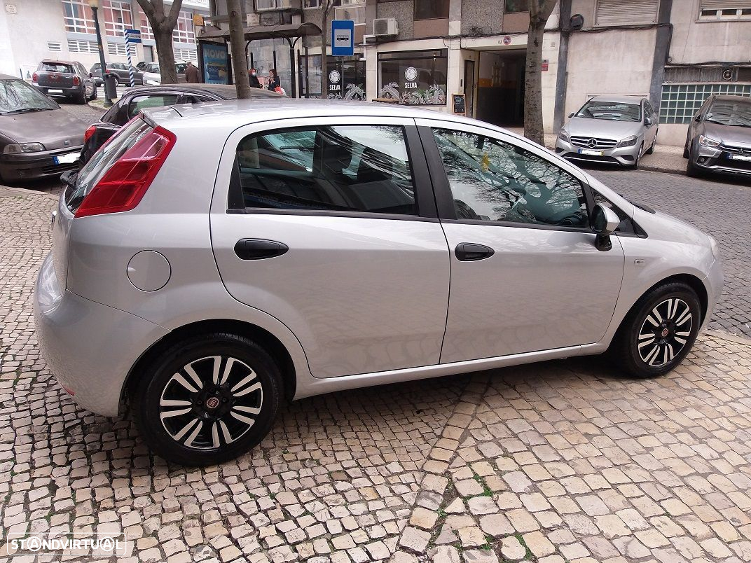 Fiat Grande Punto - 2