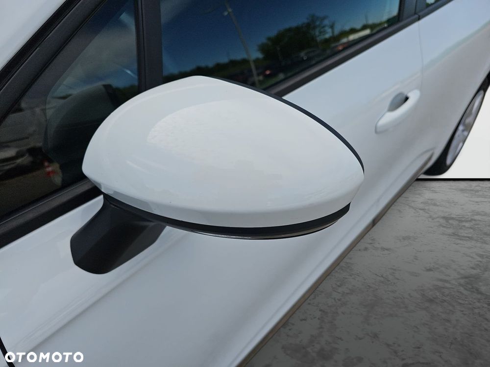 Renault Clio - 12