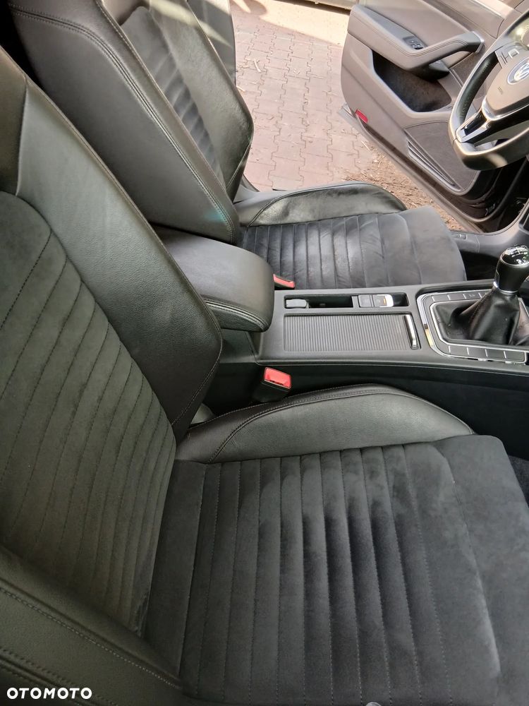 Volkswagen Passat 1.4 TSI BMT ACT Trendline - 25