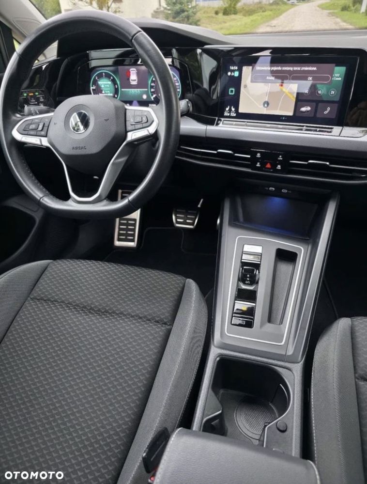 Volkswagen Golf - 9
