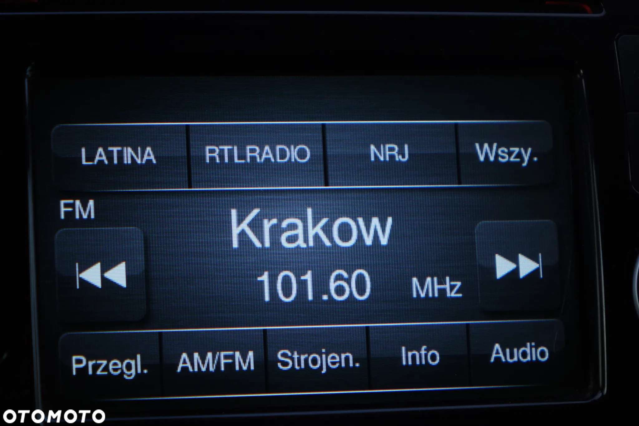 Peugeot Boxer 3.0 180KM 7-osobowy DOKA + skrzynia ładunkowa - 15