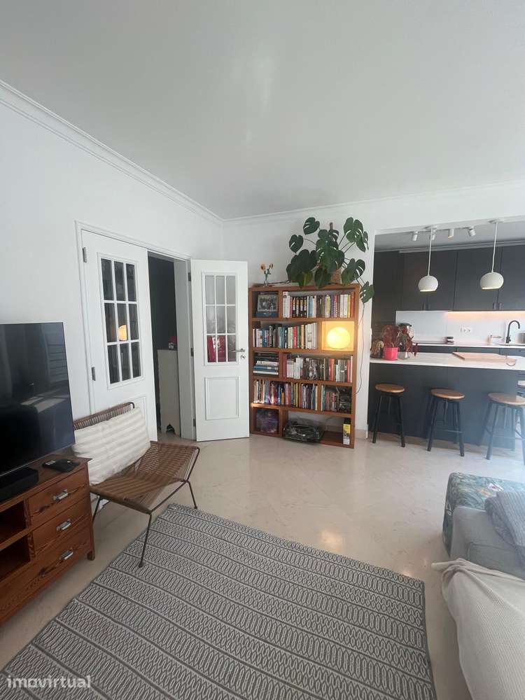 T2 Duplex Renovado- 2 Suites- 117 m²- Praça de Espanha- Possível T3/T4 - Grande imagem: 5/26