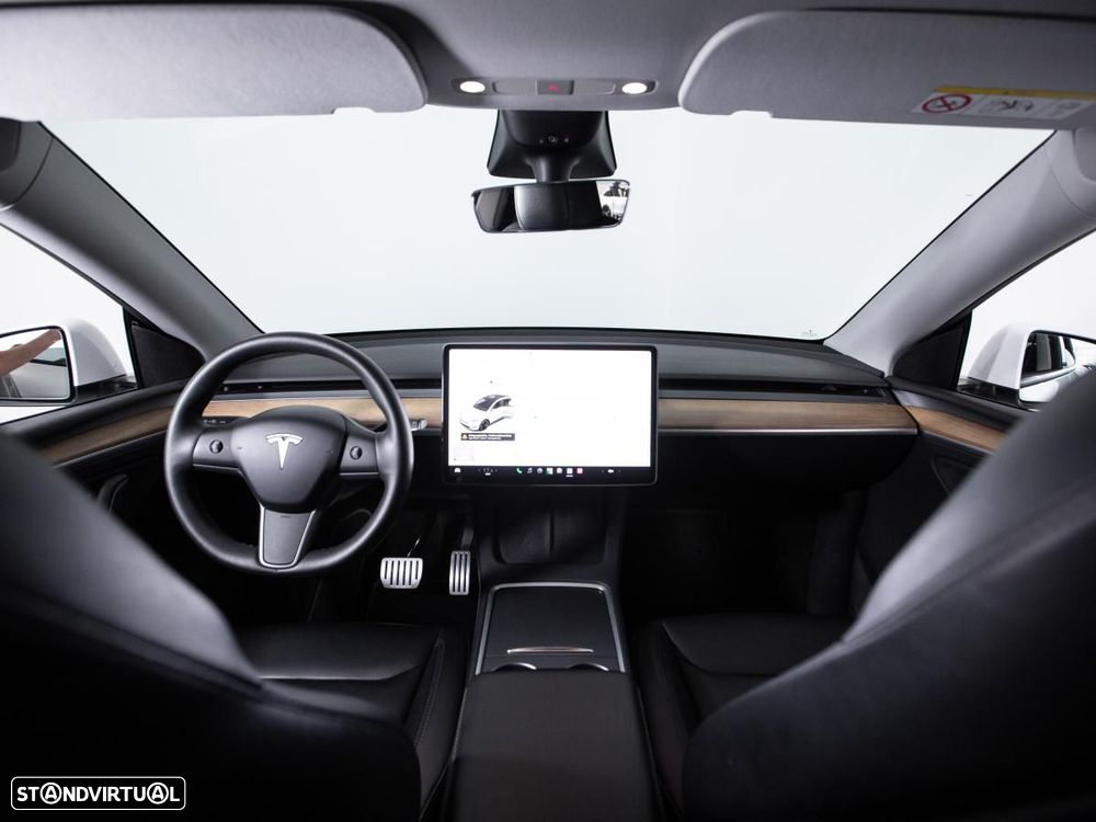 Tesla Model Y Performance Dual Motor AWD - 8