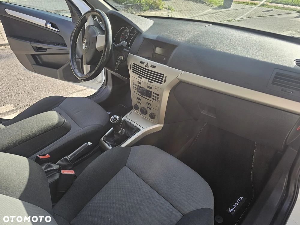 Opel Astra 1.6 Comfort / Cool - 15
