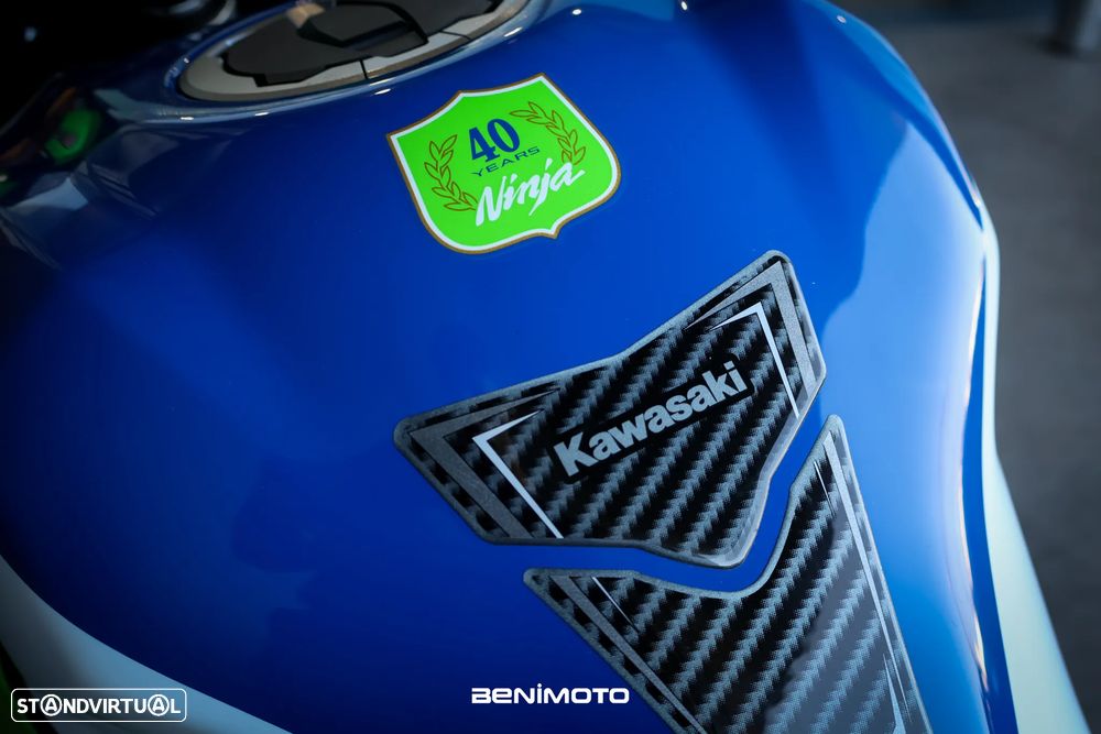 Kawasaki Ninja ZX-4RR 40º Aniversário Performance - 13