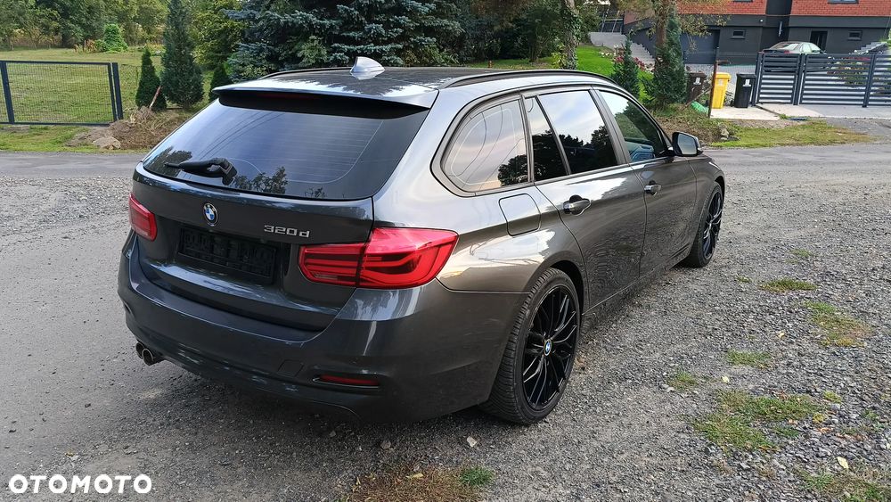 BMW Seria 3 320d - 5